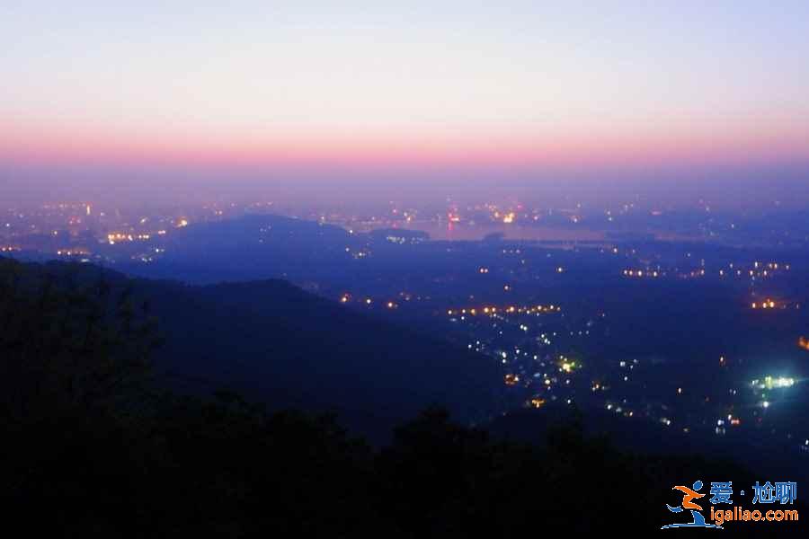 爬北高峰从哪边上去比较好，北高峰登山路线？