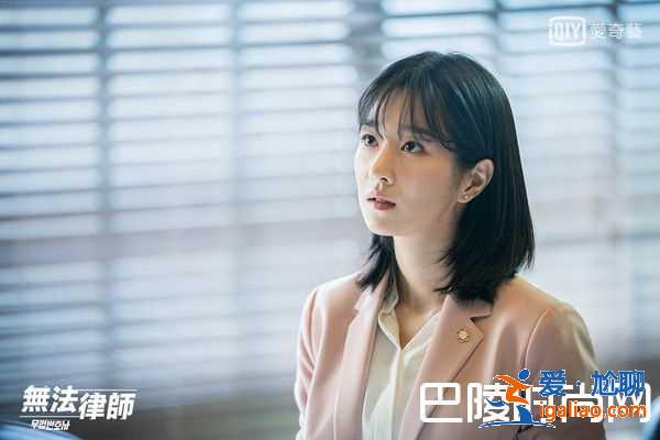 《武法律师》创tvN年度收视第5 李准基妈妈惨死面前？