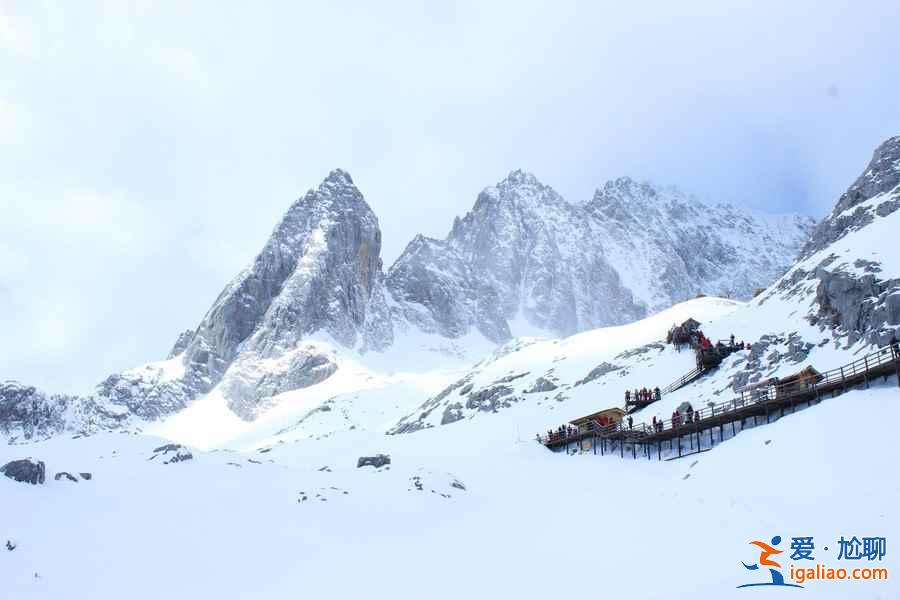 丽江古镇怎么到玉龙雪山，丽江到玉龙雪山怎么走？