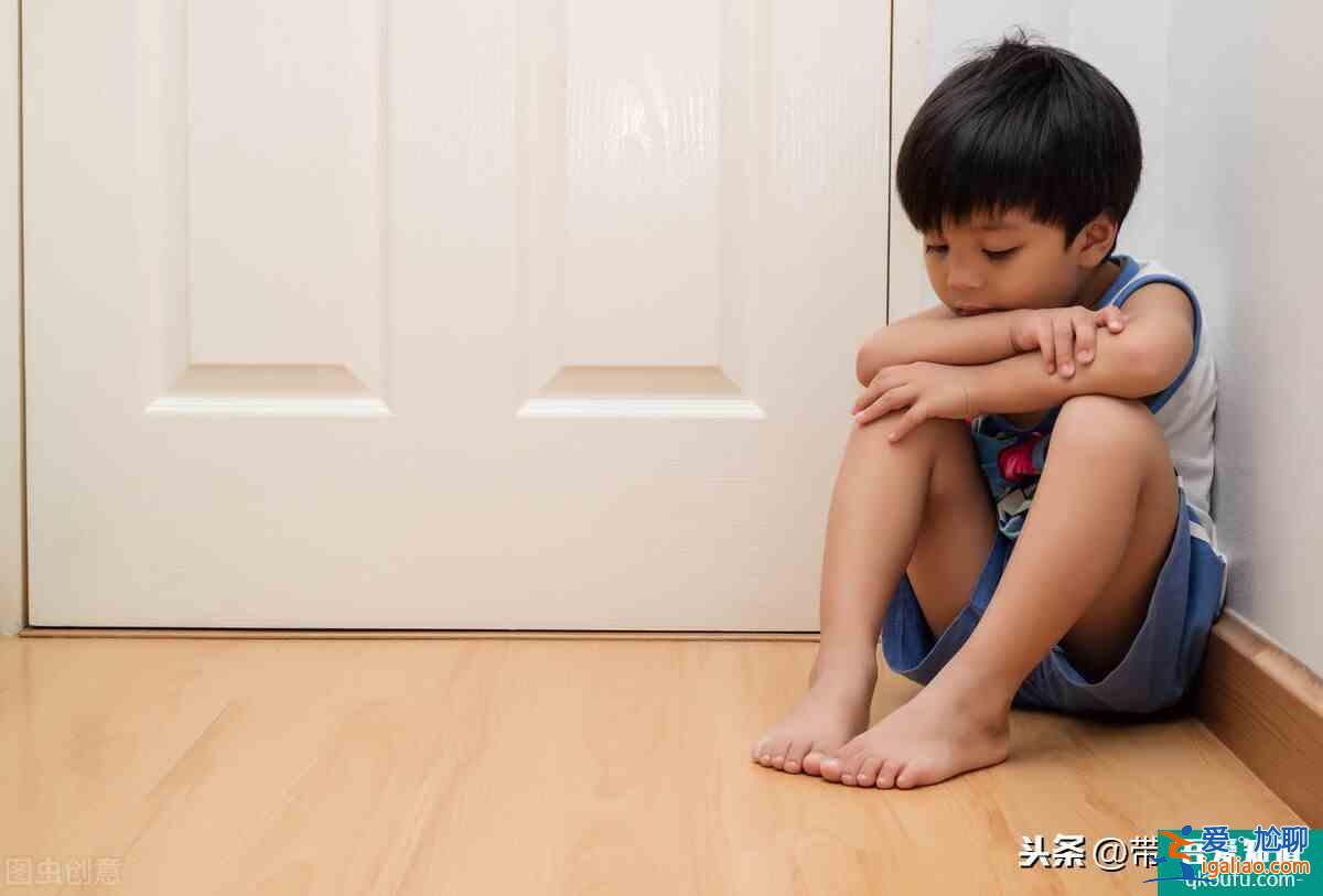 《以家人之名》：原生家庭的伤害，孩子要用一生来治愈？