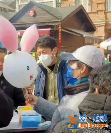 撒贝宁李白罕见同框!一家人会武汉过年 李白听不懂方言有点懵