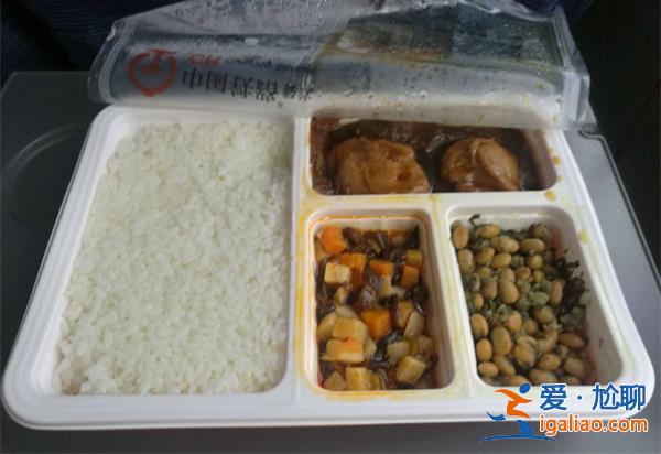 女乘客高铁点餐想加米饭被拒，，12306客服作何回应[12306客服回应]？