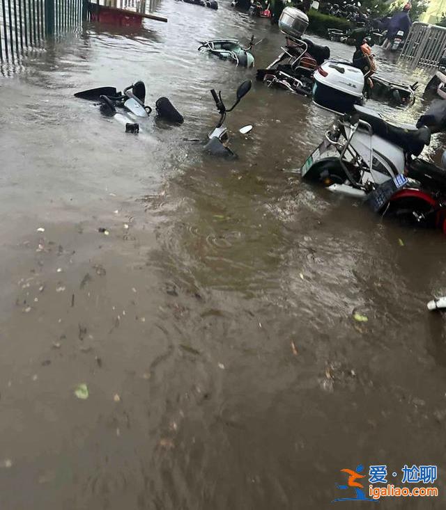 雨量破历史纪录 多地启动“六停”？