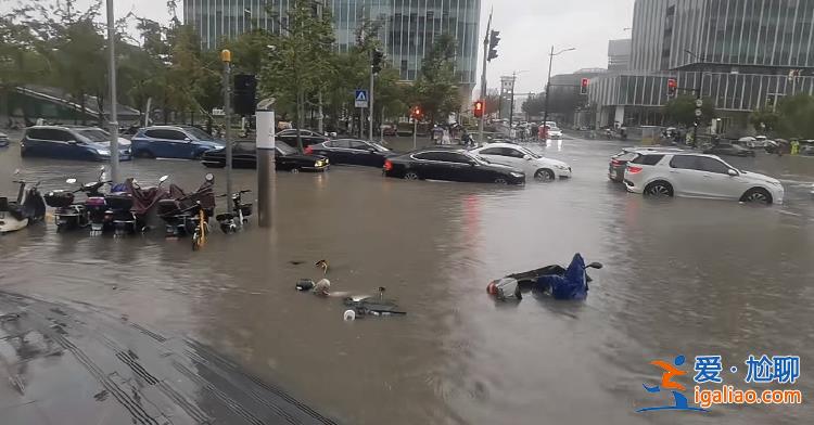 雨量破历史纪录 多地启动“六停”？